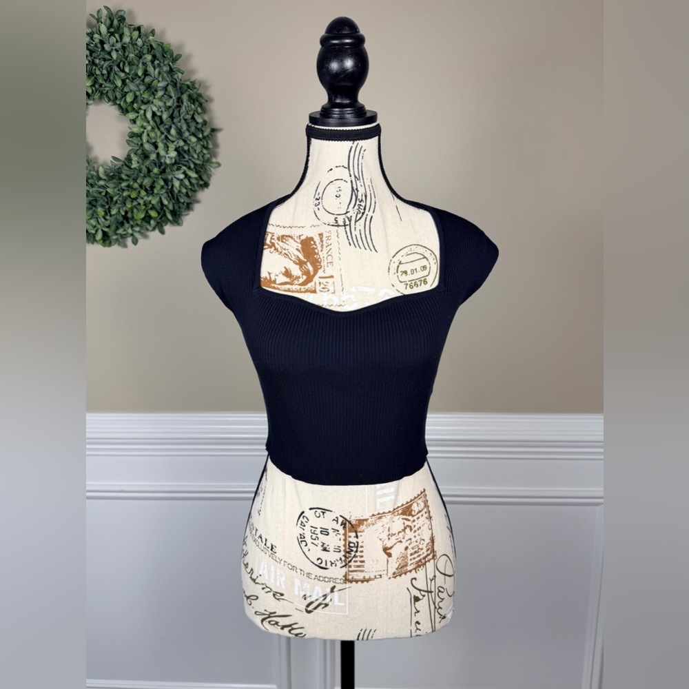 Sincerely Jules Slim Fit Ribbed Crop Top Size Large